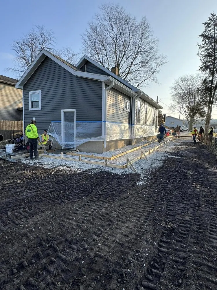 Slide of Leon Builders