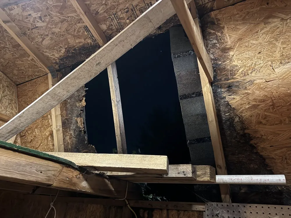 Slide of Leon Construction