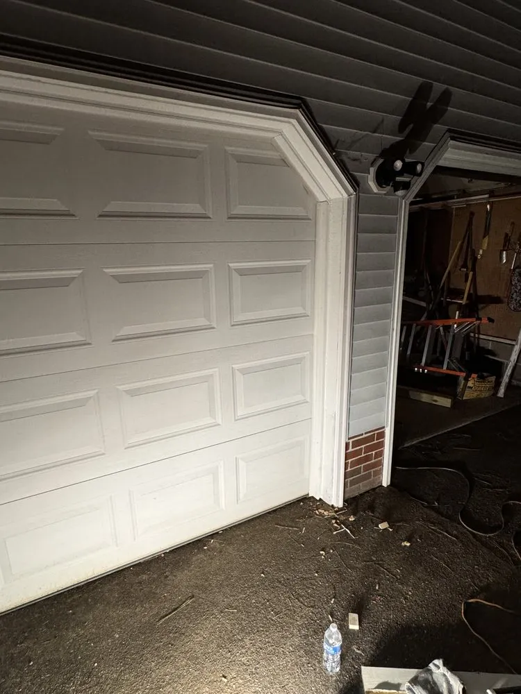 Slide of Leon Construction