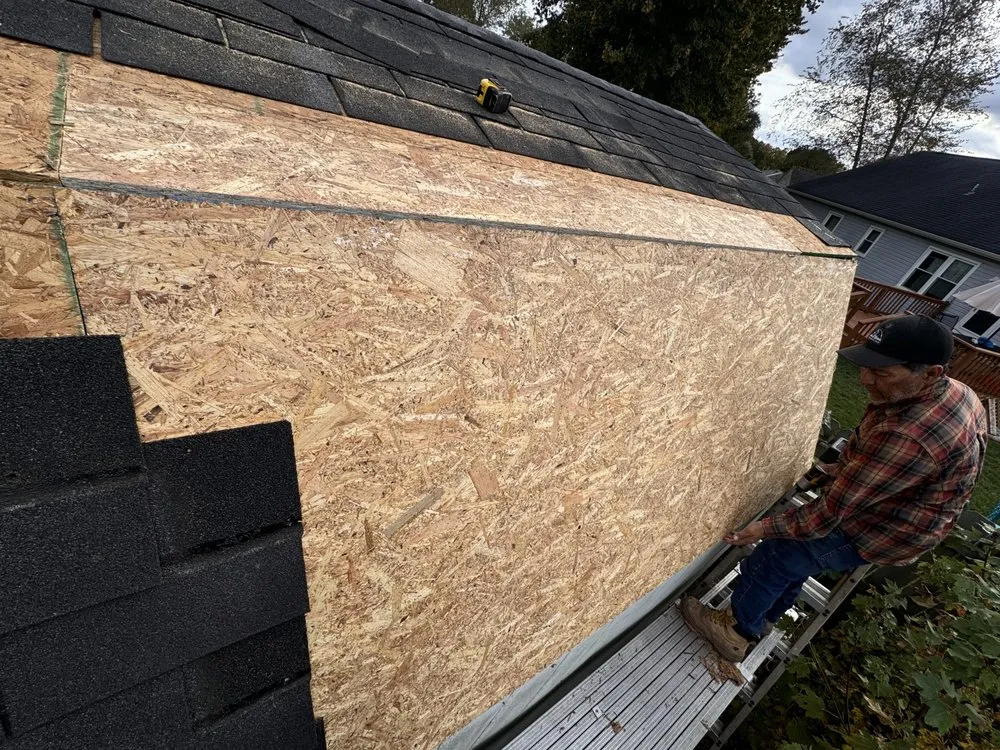 Slide of Leon Construction