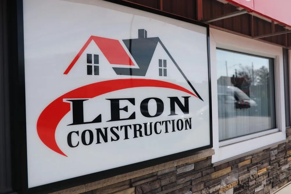 Slide of Leon Construction