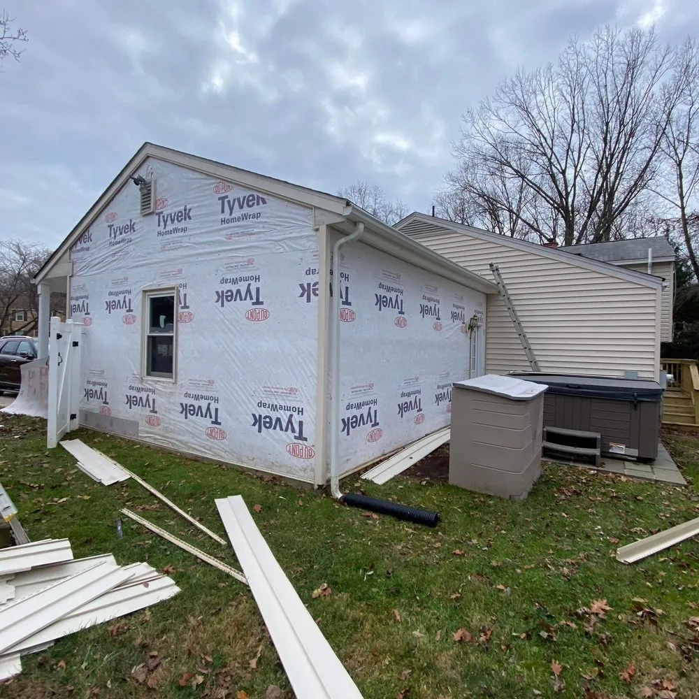 Slide of Leon Contractors