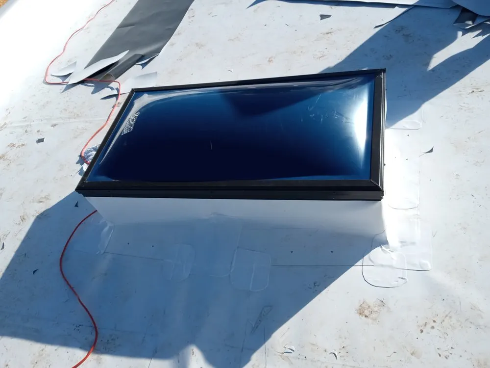 Slide of Leon Extreme Roofing