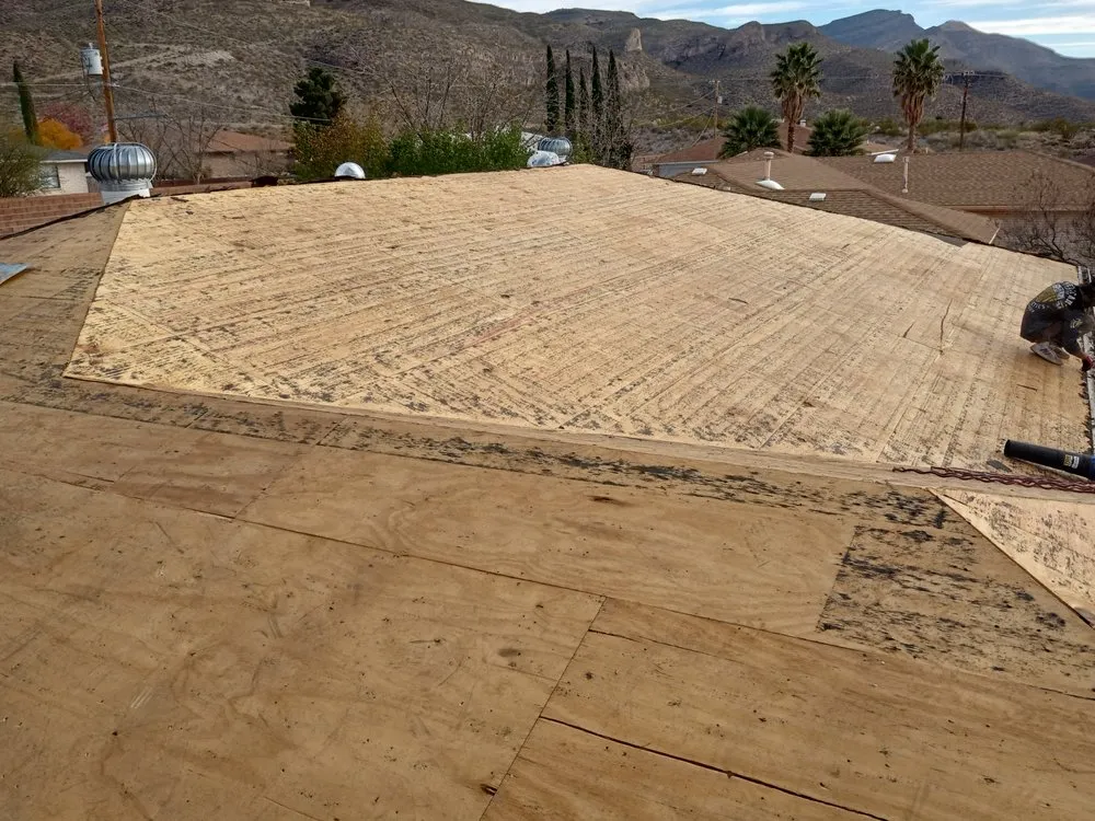 Slide of Leon Extreme Roofing