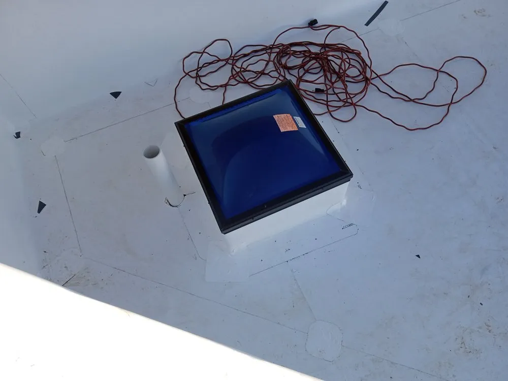 Slide of Leon Extreme Roofing