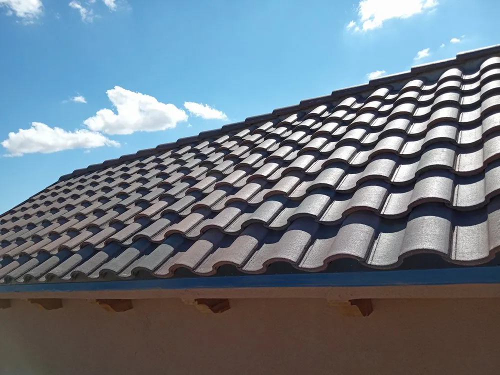 Slide of Leon Extreme Roofing