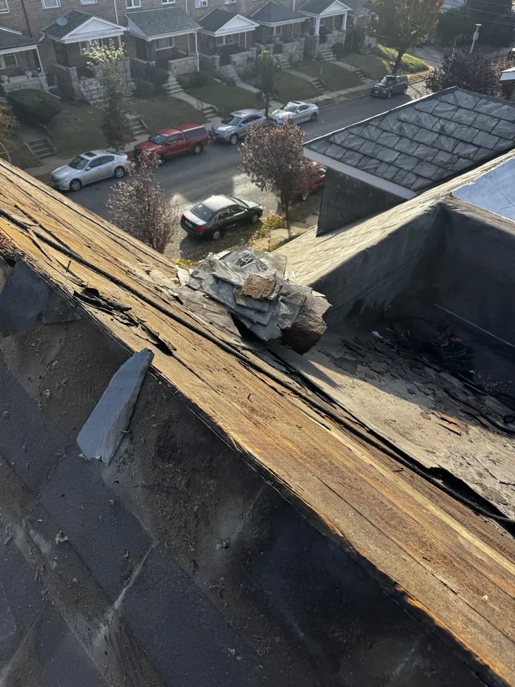 Slide of Leon Teck General Construcción