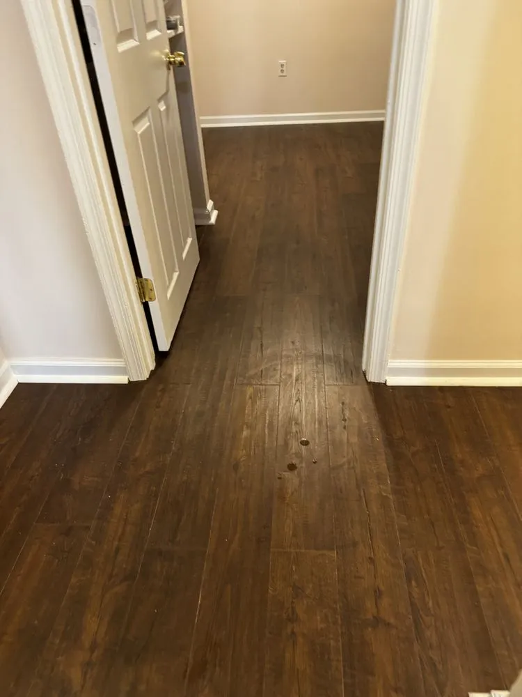 Slide of Leon Teck General Construcción