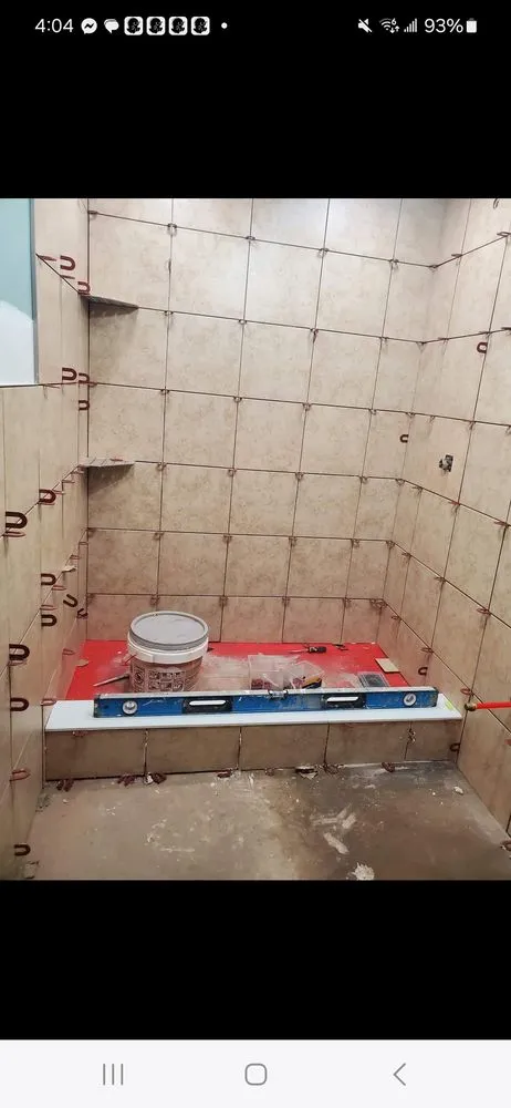 Slide of Leonel Construction