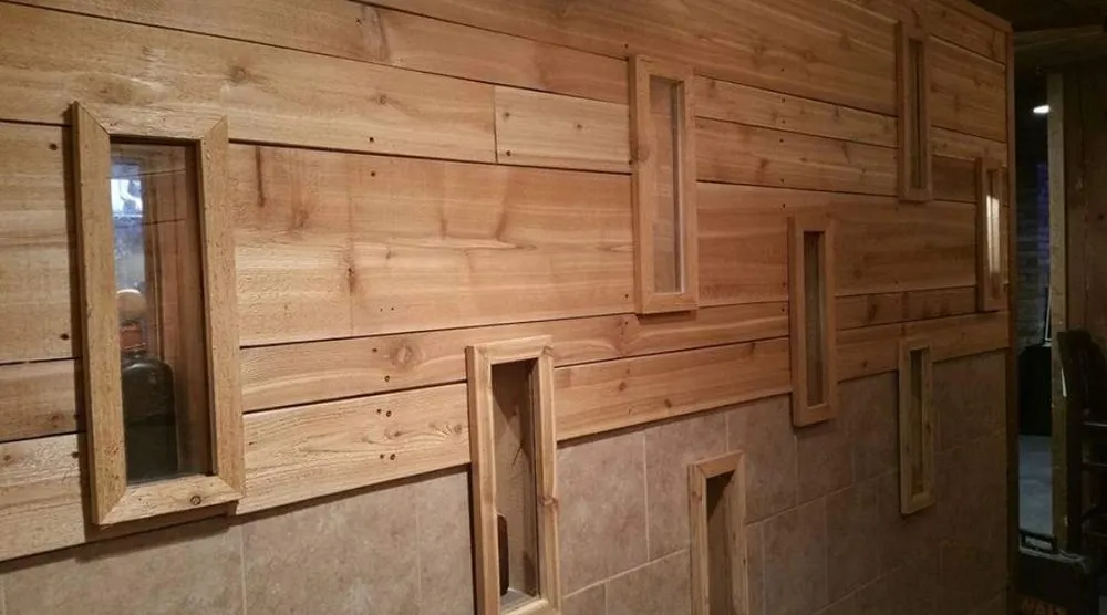 Slide of Leonic Collective