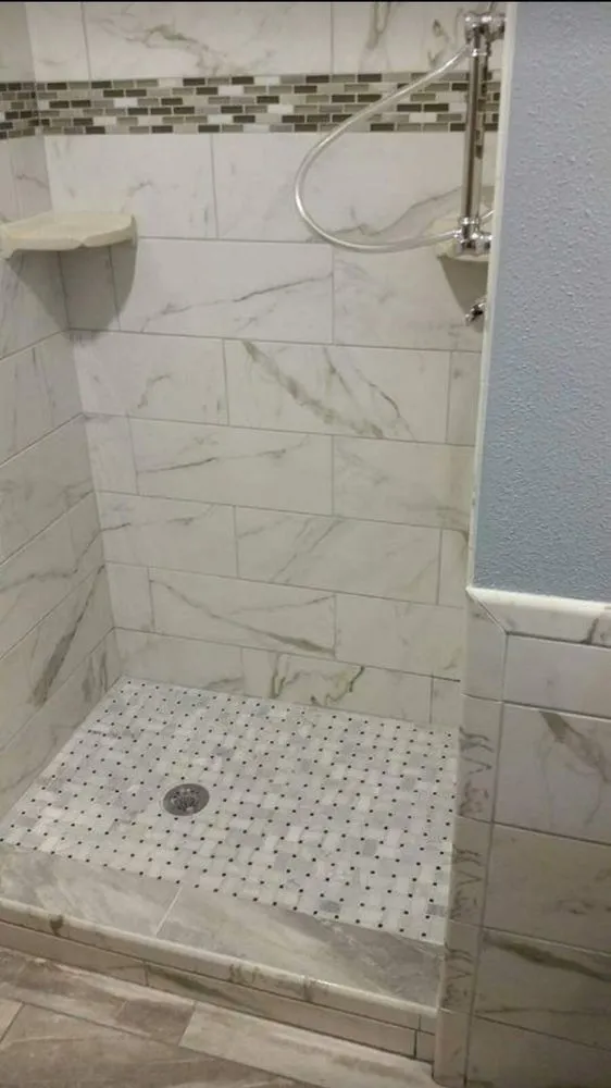 Slide of Leonic Collective