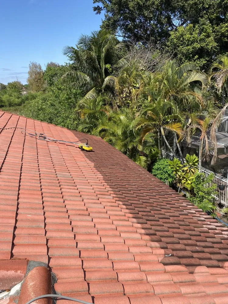 Slide of Leon’s Power Washing