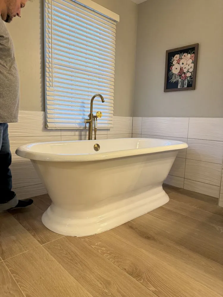 Slide of Leos Construction & Remodeling