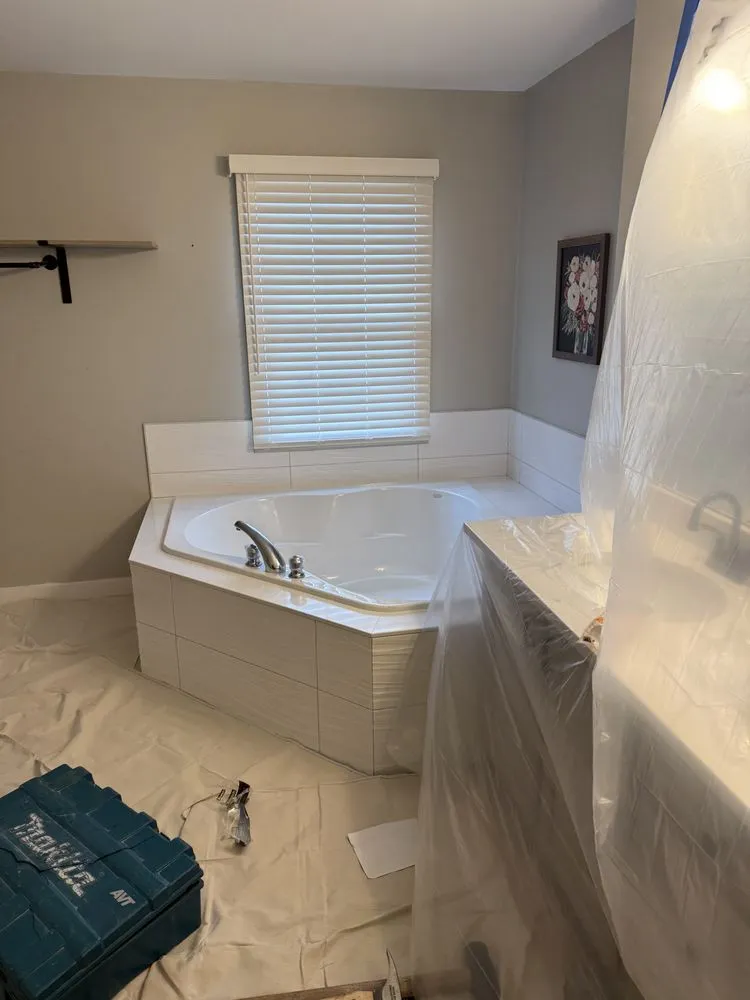 Slide of Leos Construction & Remodeling