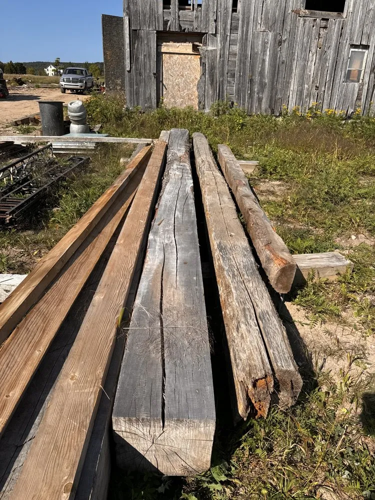 Slide of Leos Construction & Remodeling