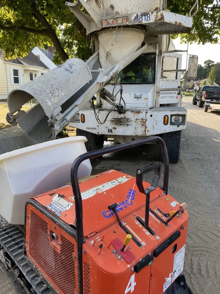 Slide of Leos Construction & Remodeling