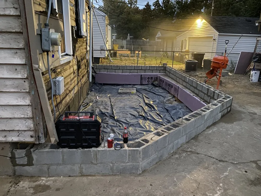 Slide of Leos Construction & Remodeling