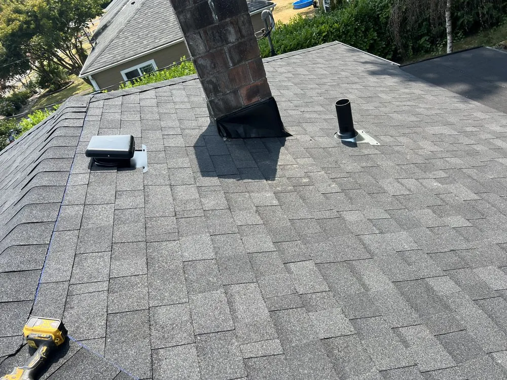 Slide of Leo's Roofing