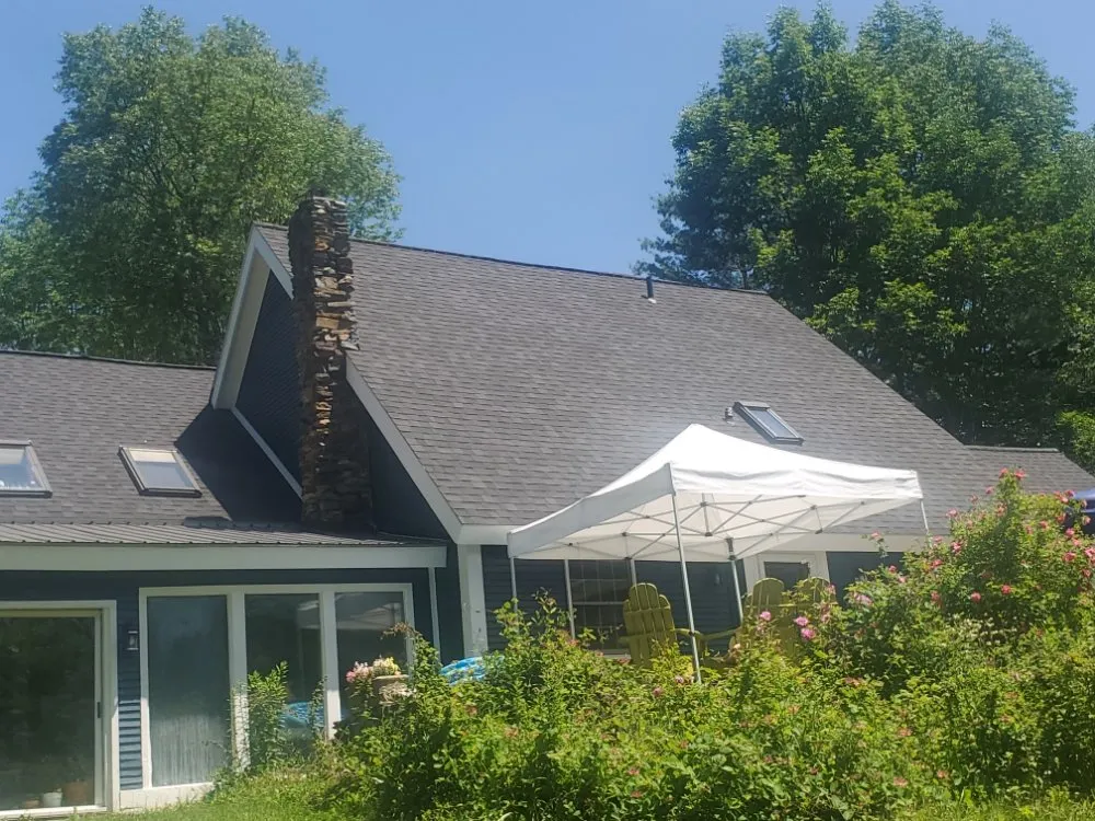 Slide of Leo's Roofing