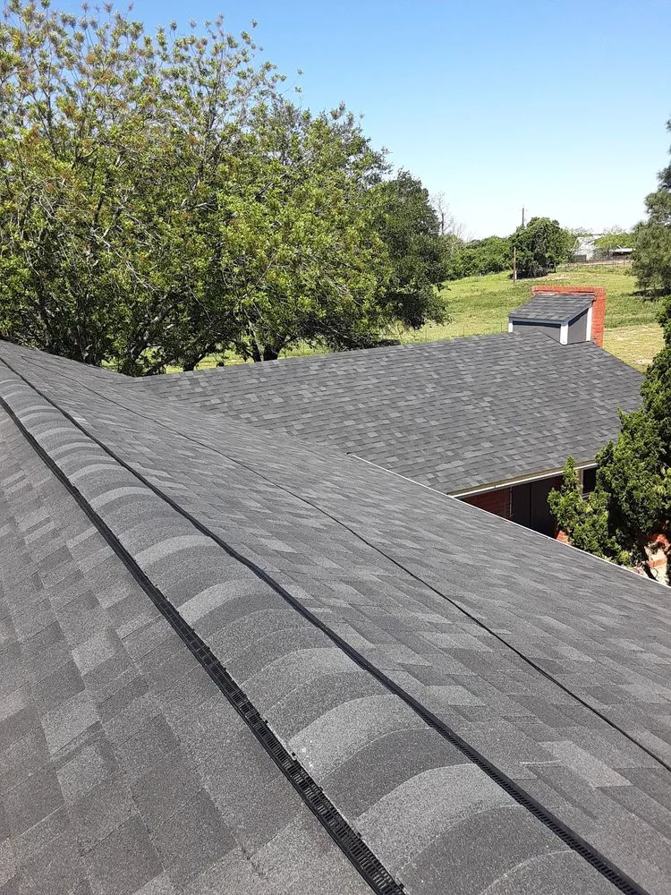 Slide of Leo's S & S Roofing