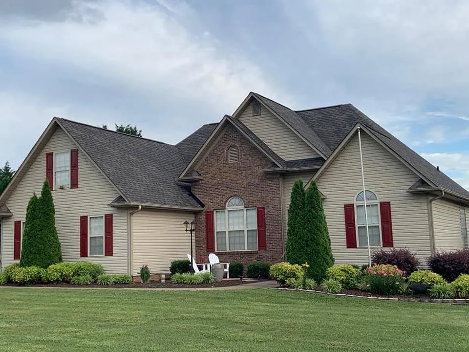 Slide of LEP Construction & Roofing