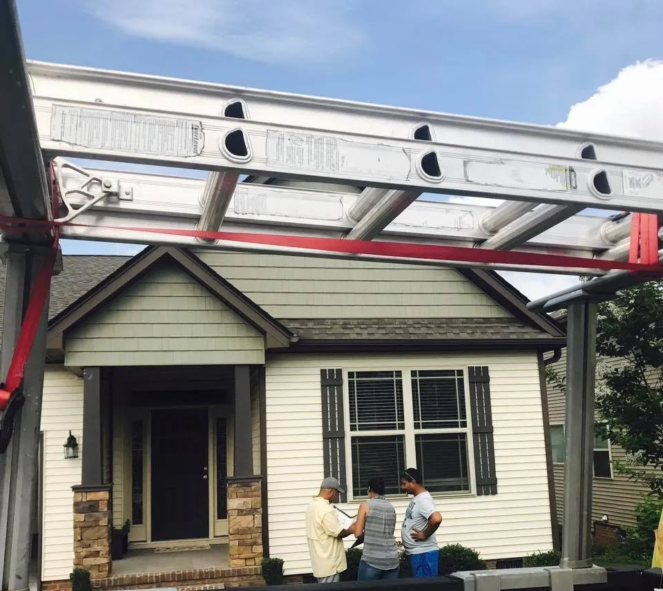 Slide of LEP Construction & Roofing