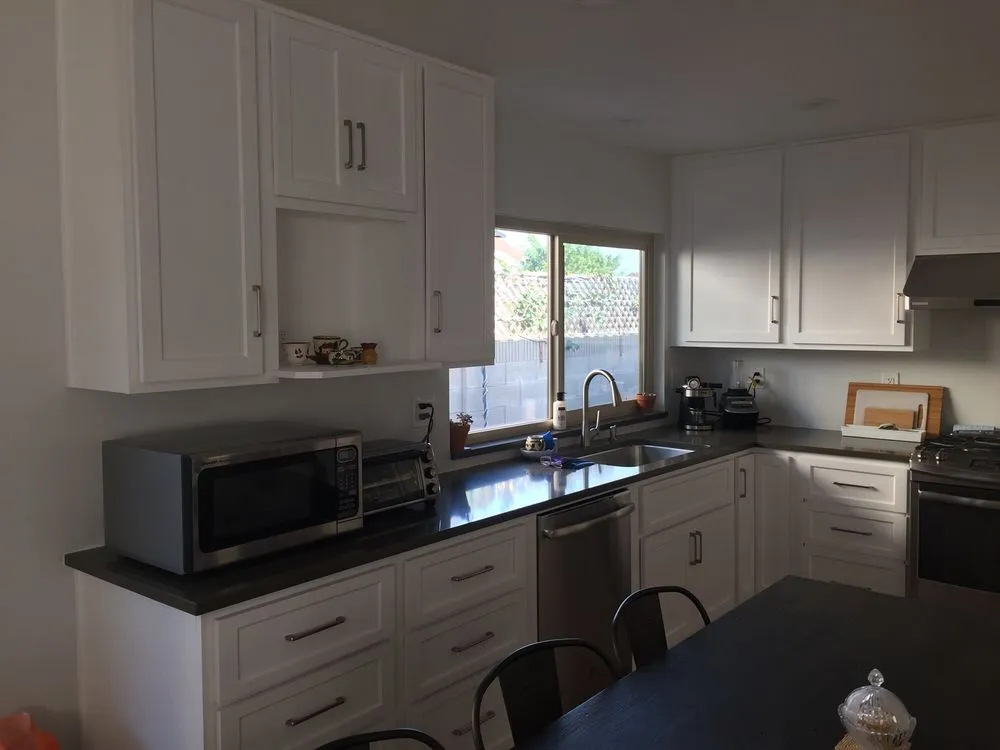 Slide of Le's Builders