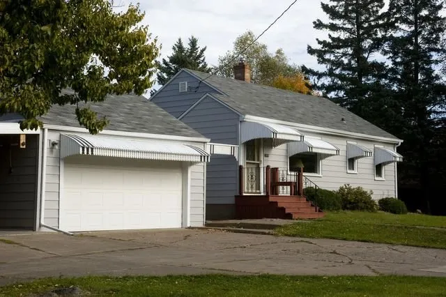 Slide of Les Grumdahl Window & Siding