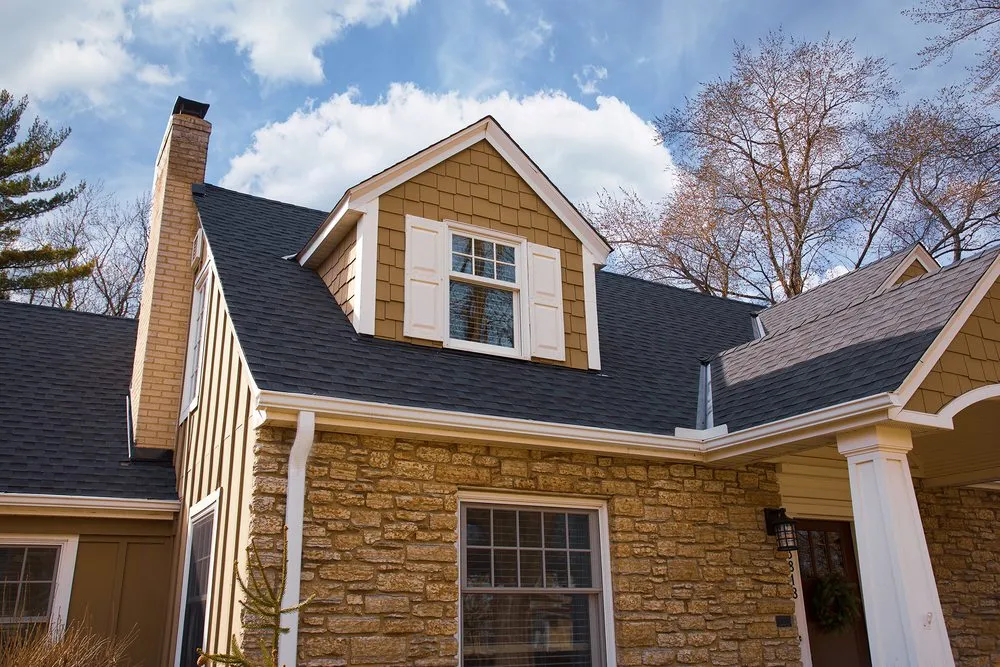 Slide of Les Jones Roofing