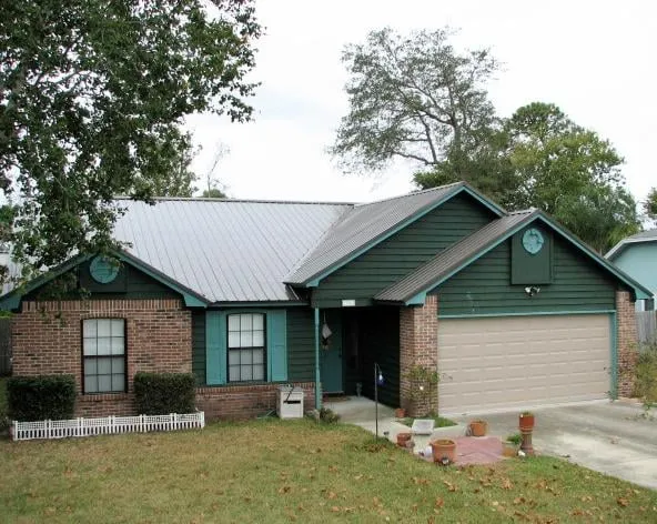 Slide of Lev-Con General Contractors