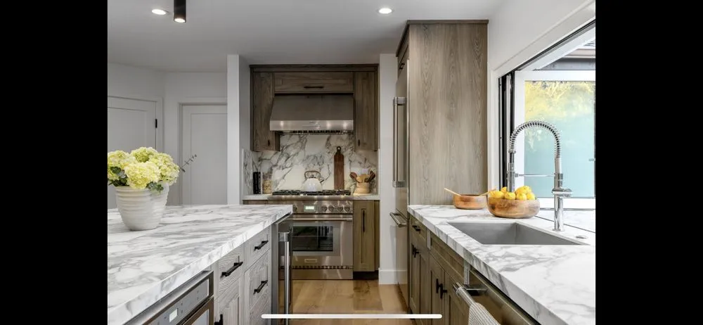 Slide of Level Contractor