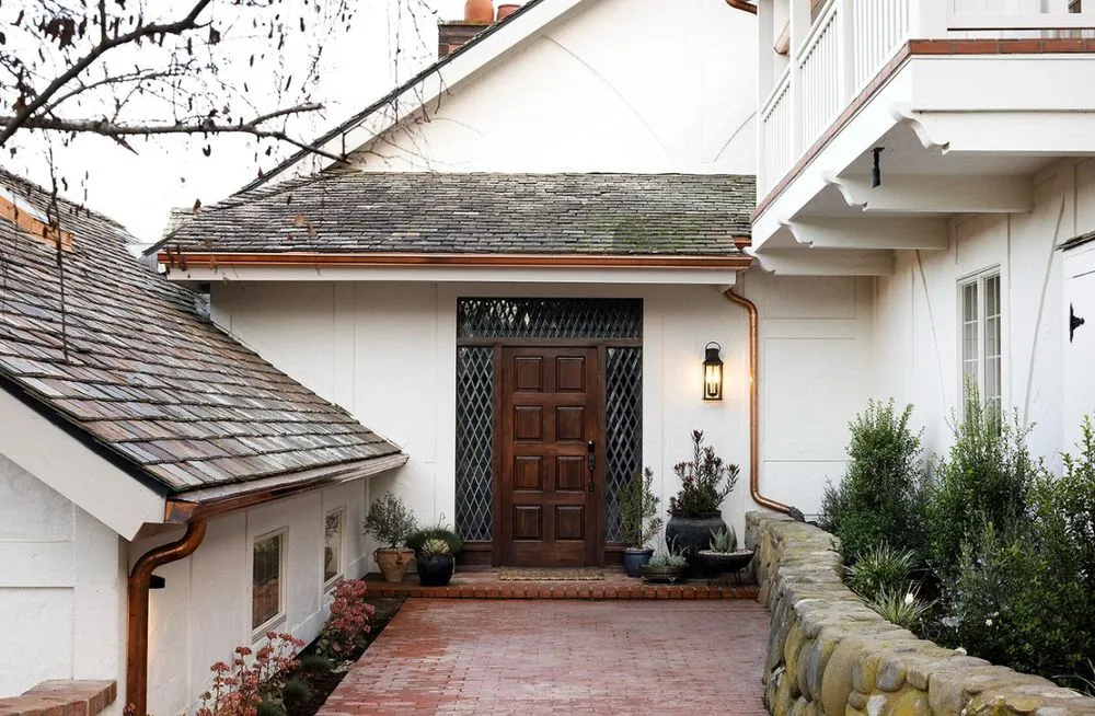 Slide of Level Contractor