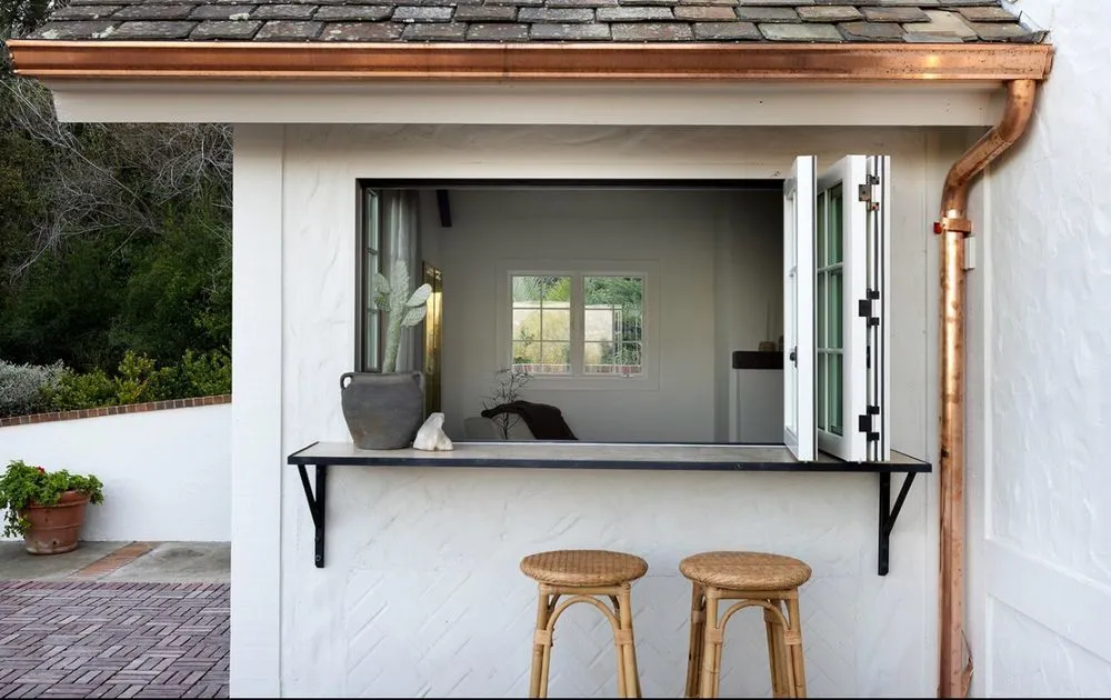 Slide of Level Contractor