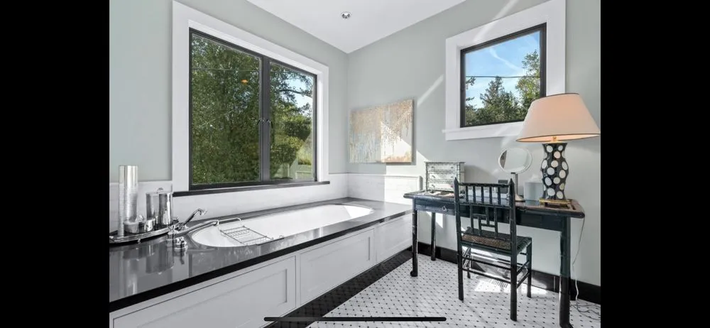 Slide of Level Contractor