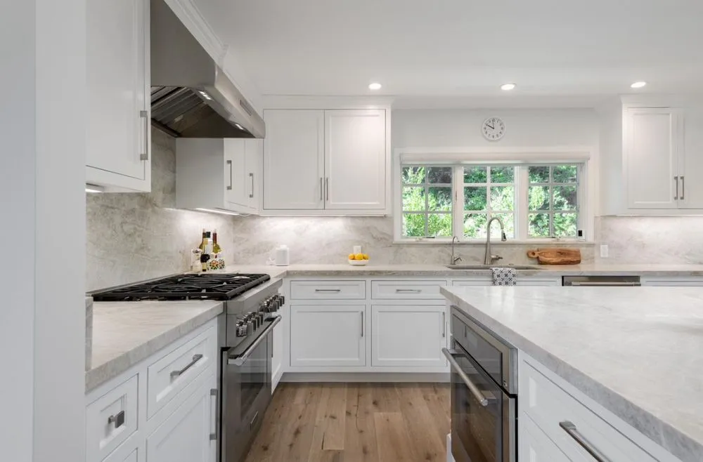 Slide of Level Contractor