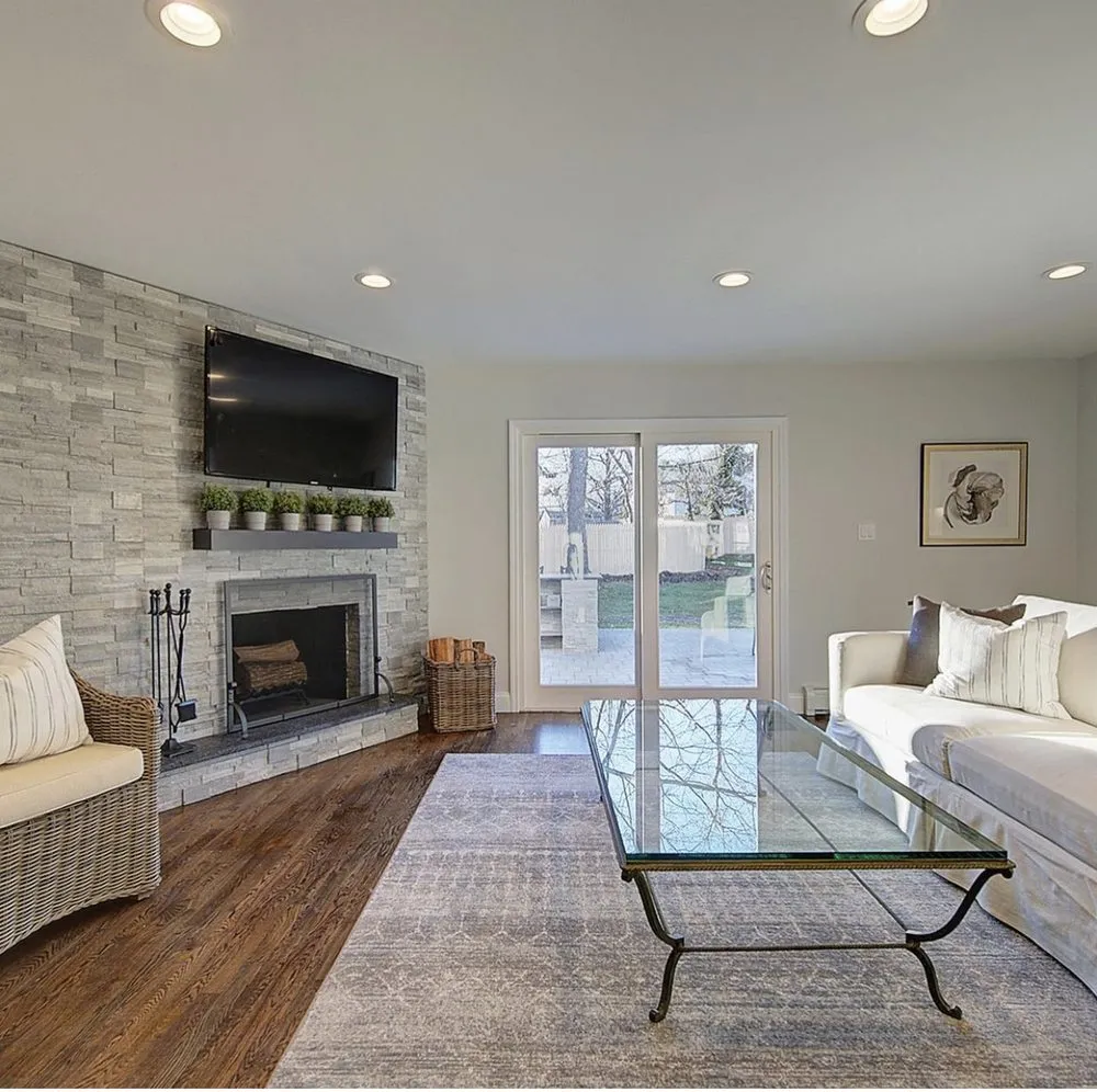 Slide of Level Line General Contracting