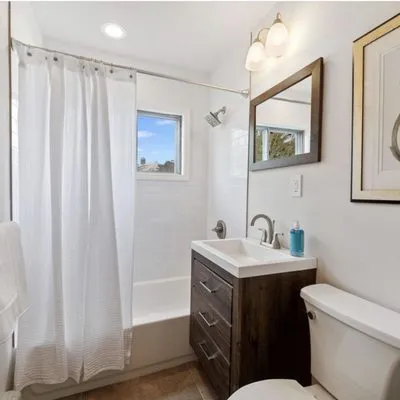 Level Line General Contracting Logo