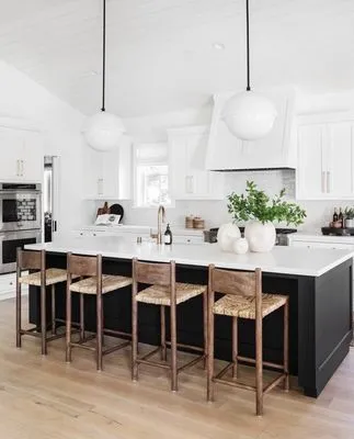 Level X Construction Logo