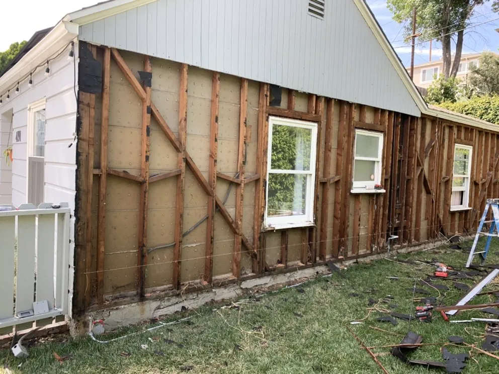 Slide of Leveling Co Build And Design