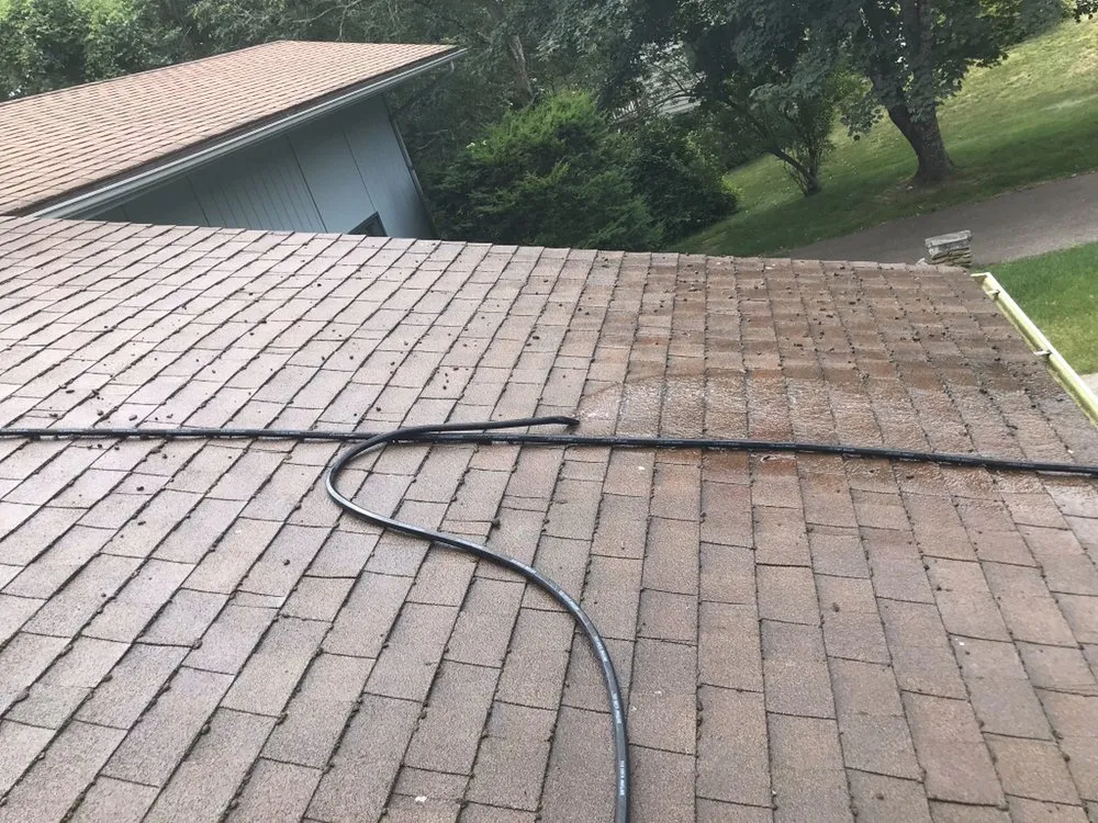 Slide of Levi Gutter Solution