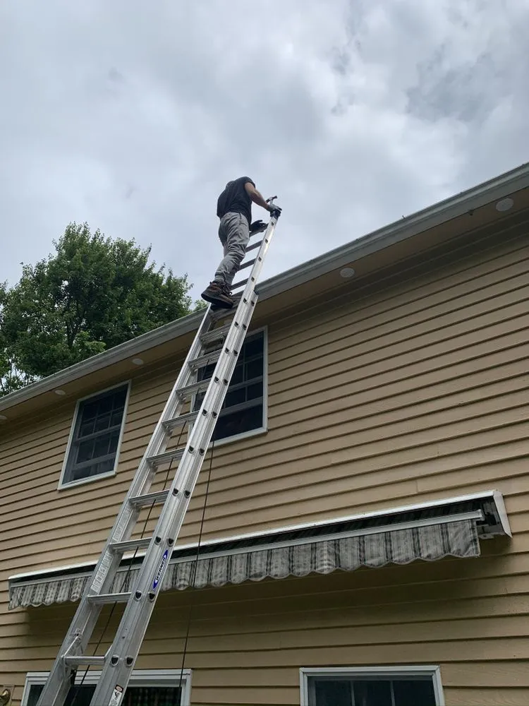 Slide of Levi Gutter Solution