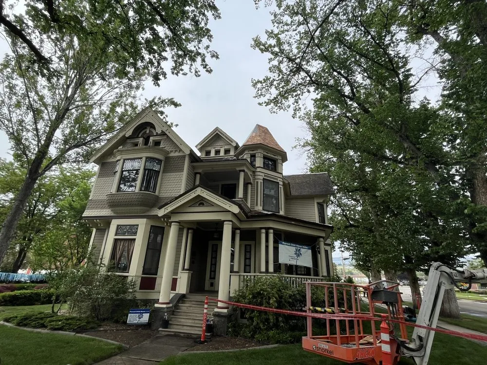 Slide of Lewis Roofing