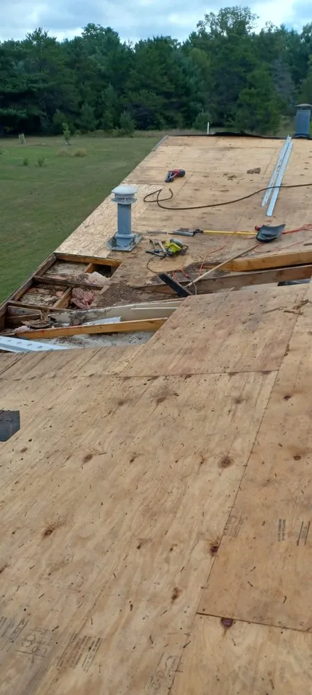 Top-rated roof repair in Lewiston, MI - Lewiston Local Handyman Services