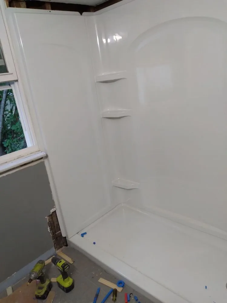 Slide of Leyvas' Construction