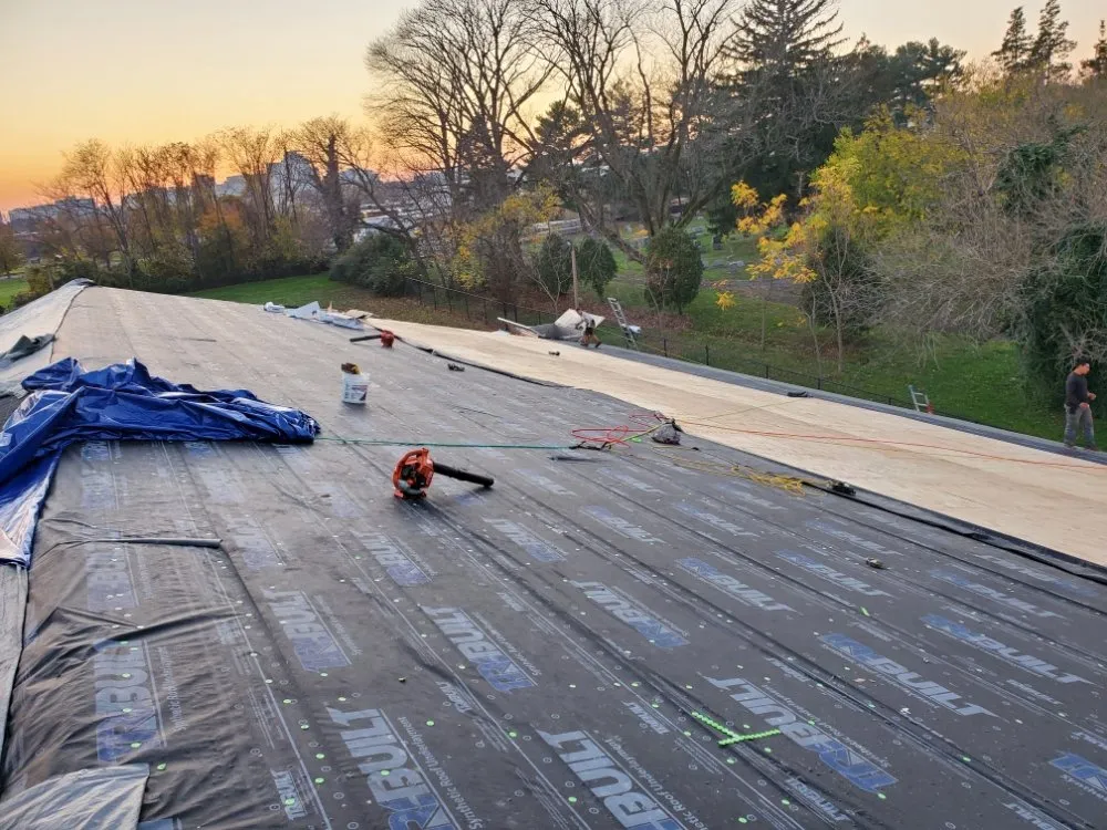 Slide of LF Contracting