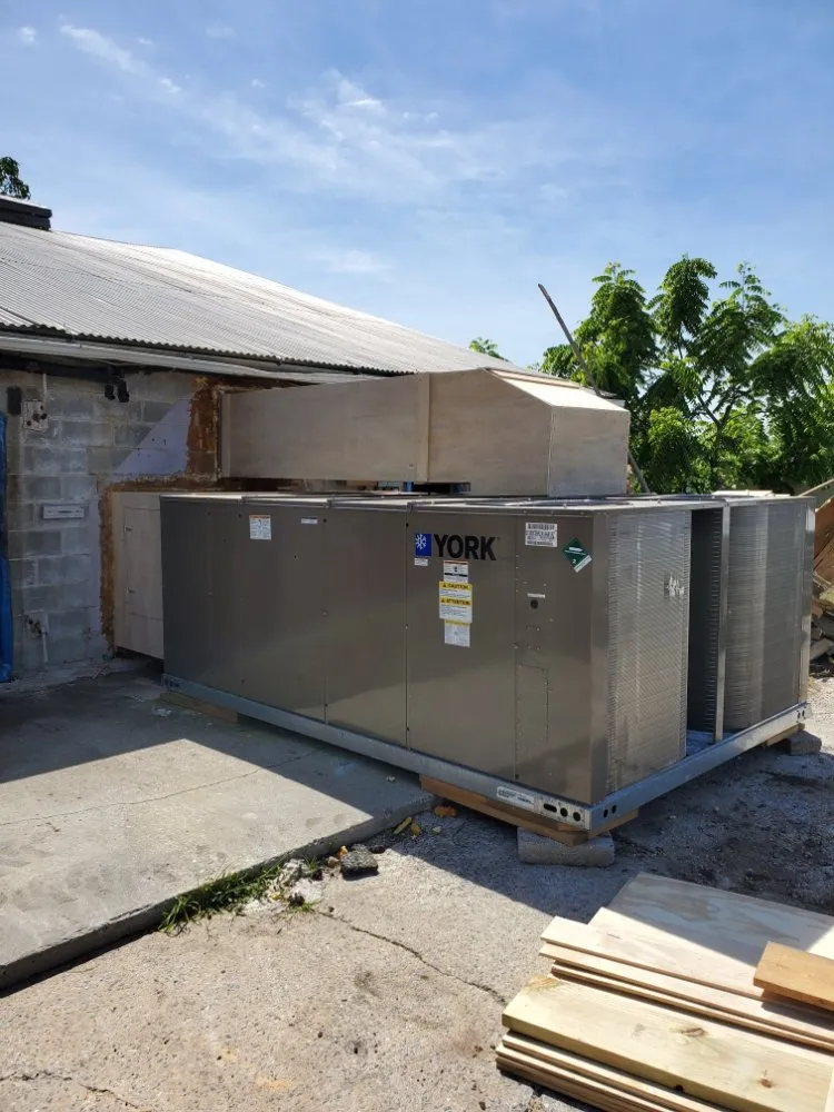 Slide of LF Contracting