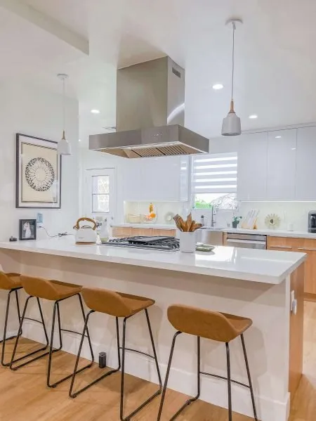 Slide of LG Builders