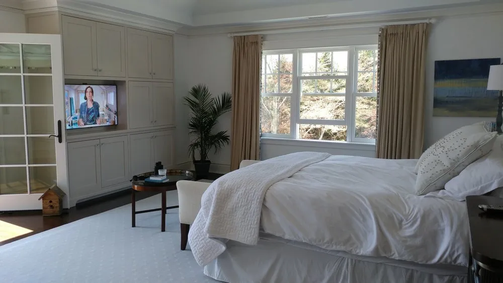 Slide of LG Building and Remodeling