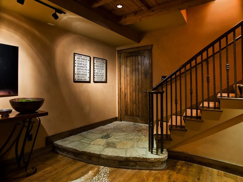 Slide of LG Building and Remodeling