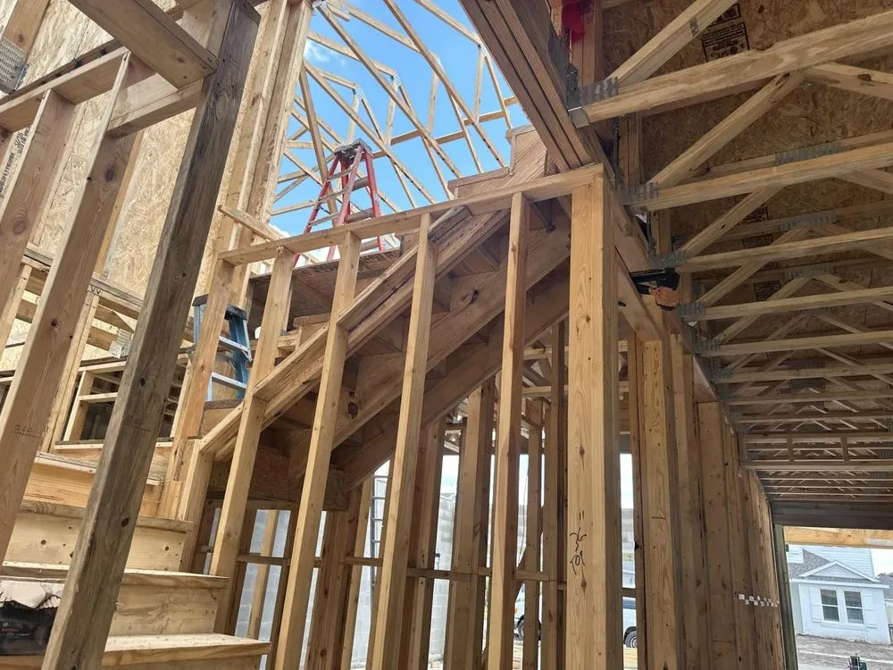 Local residential roofing service in Tampa Bay, FL - LG Contractors